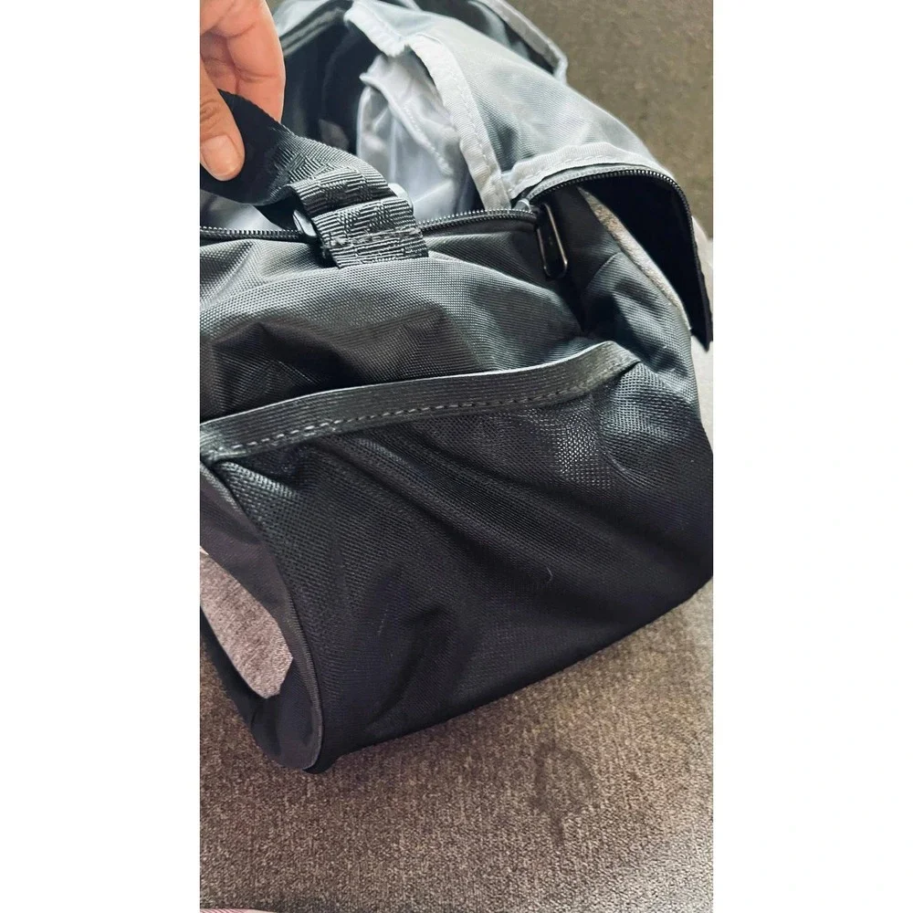 Under Armour Duffle Bag Unisex Black Gray Storm Water Resistant Gym Travel